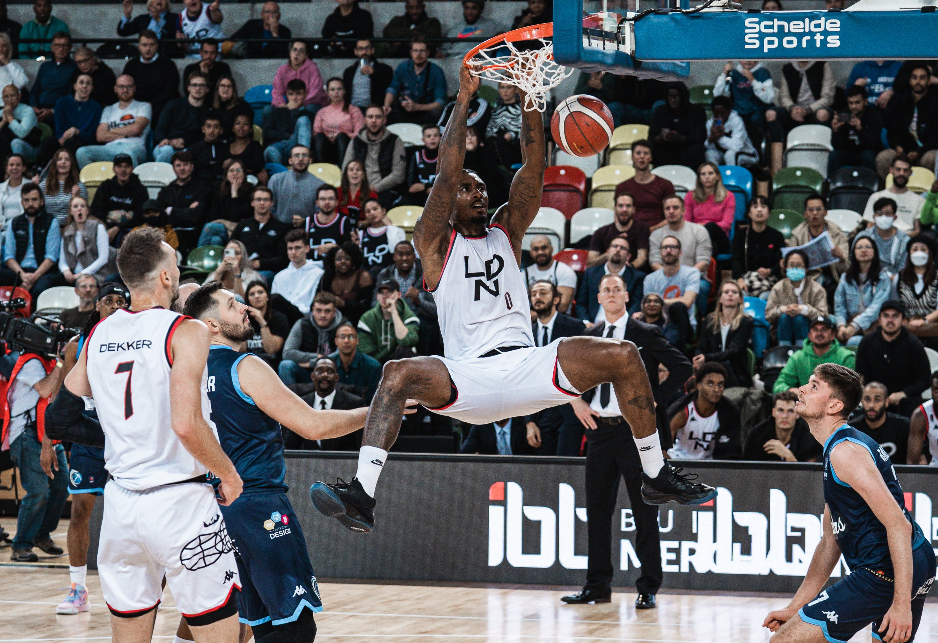 London Lions, Caledonia Gladiators, British Basketball League