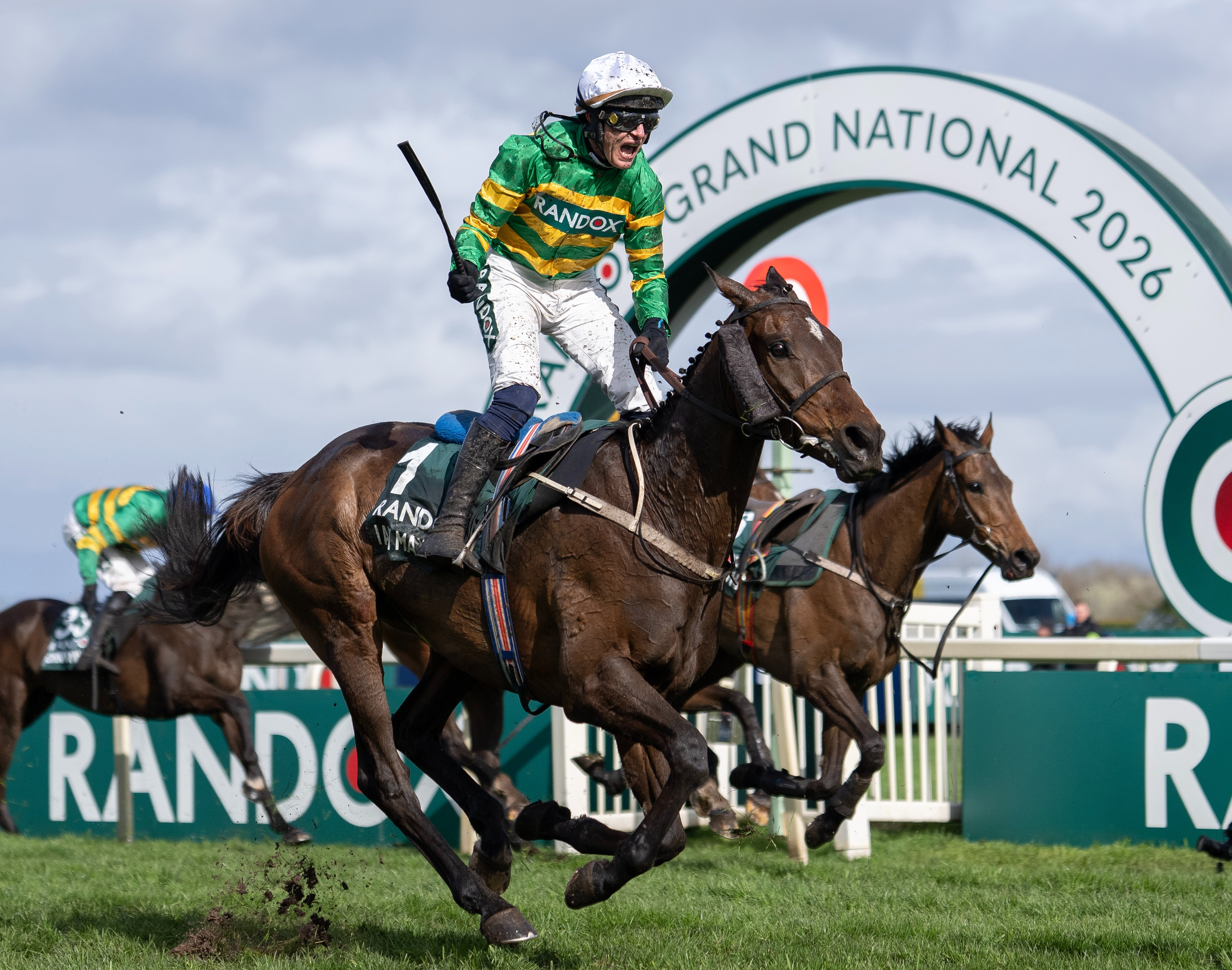 I Am Maximus wins the 2026 Grand National at Aintree.